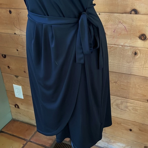 The Limited black dress - Picture 3 of 6